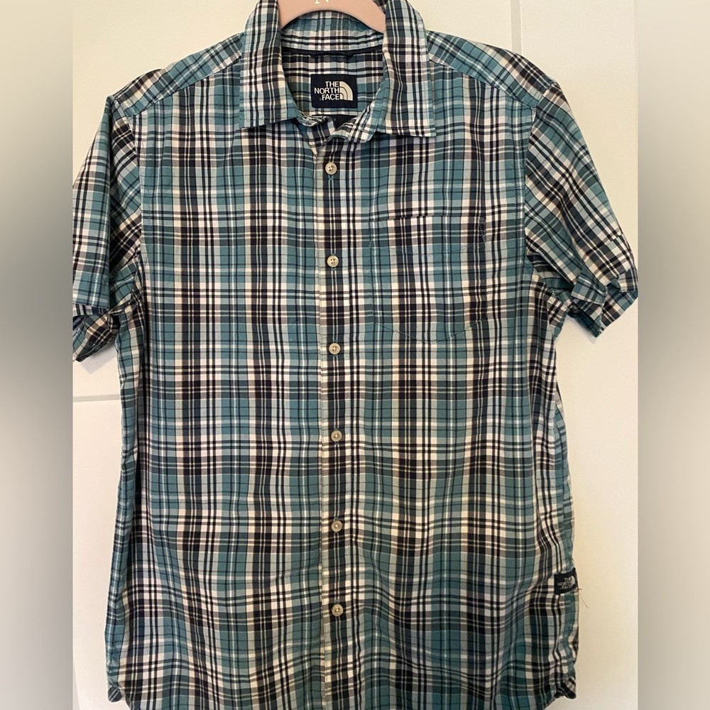 The North Face Plaid Short Sleeve Button Down‎ Shirt (Men's Medium)Blue